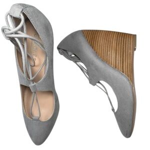 Charles by Charles David Gray Faux Suede Lace Up Stacked Wedge Heel Size 10